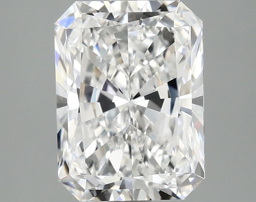 Loose Lab Diamond IGI Radiant 3.1ct D VVS2: Loose Lab Diamond IGI Radiant 3.1ct D VVS2 Loose Lab Diamond IGI Radiant at 3.1ct with Color D and Clarity VVS2, featuring excellent polish and symmetry. Certified by IGI. Item Specifics: Source: