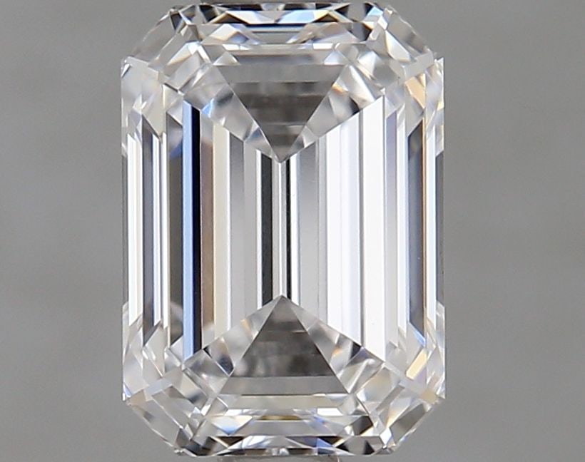 Loose Lab Diamond IGI Emerald 1.03ct D VVS1: Loose Lab Diamond IGI Emerald 1.03ct D VVS1 This Loose Lab Diamond IGI Emerald weighs 1.03ct, has a D color grade, VVS1 clarity, and is certified by IGI, exhibiting excellent polish and symmetry. Item