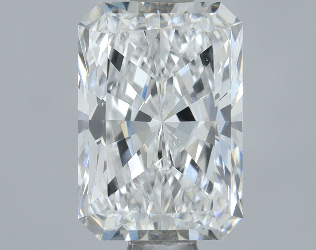 Loose Lab Diamond IGI Radiant 1.04ct E VS1: Loose Lab Diamond IGI Radiant 1.04ct E VS1 Loose Lab Diamond IGI Radiant 1.04ct E VS1 featuring EX polish and EX symmetry, measuring 7.23L x 4.97W x 3.29H, certified by IGI. Item Specifics: Source: Th