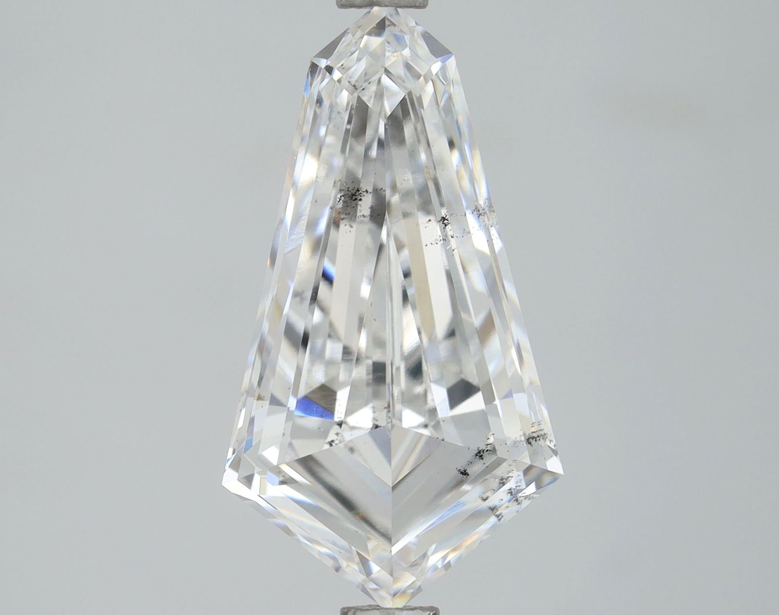 Loose Lab Diamond IGI Other 2.01ct D SI1: Loose Lab Diamond IGI Other 2.01ct D SI1 Loose lab-grown diamond, IGI certified, weighing 2.01ct, cut unspecified, color D, clarity SI1, measurements 12.86L x 7.1W x 3.82H. Item Specifics: Source: Thi