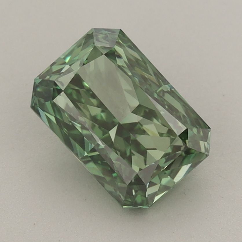 IGI Radiant 1.81ct Fancy Vivid Green VS1 - Loose Diamond: IGI Radiant 1.81ct Fancy Vivid Green VS1 - Loose Diamond IGI Radiant Loose Diamond weighing 1.81ct, featuring a fancy vivid green color, VS1 clarity, and very good polish, certified by IGI. Item Speci