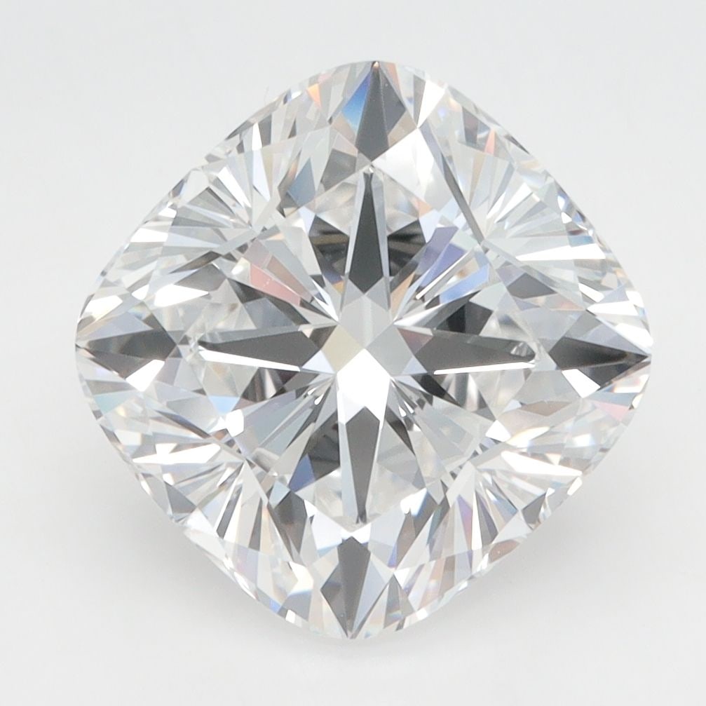 Loose Lab Diamond IGI Cushion Brilliant 4.52ct E VVS2: Loose Lab Diamond IGI Cushion Brilliant 4.52ct E VVS2 This is a loose lab-grown diamond with a carat weight of 4.52, featuring a cushion brilliant cut, E color, and VVS2 clarity, certified by IGI. Ite
