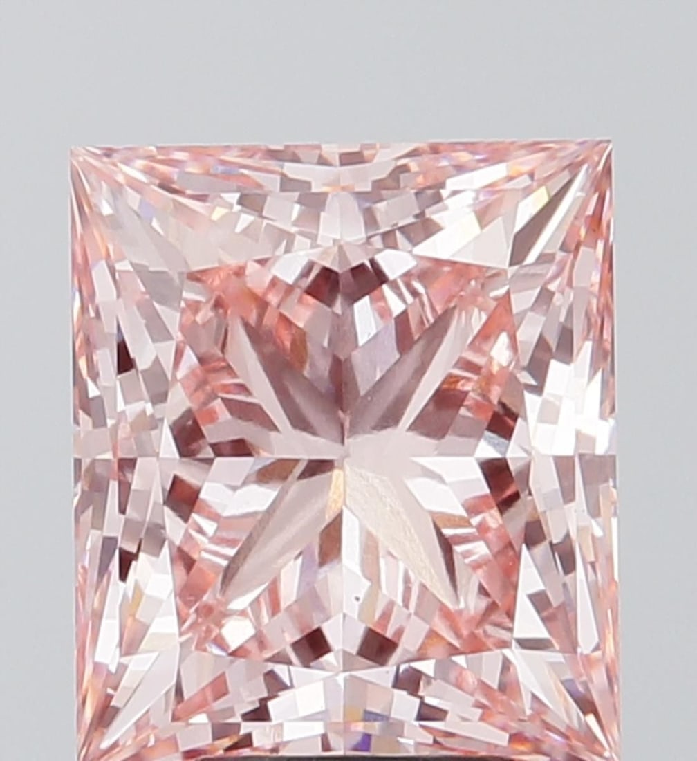 Loose Lab Diamond IGI Princess 4.05ct Fancy Vivid Pink VS1: Loose Lab Diamond IGI Princess 4.05ct Fancy Vivid Pink VS1 Loose lab-grown diamond, IGI certified, weighing 4.05ct with a princess cut, fancy vivid pink color, clarity VS1, and excellent polish and sy