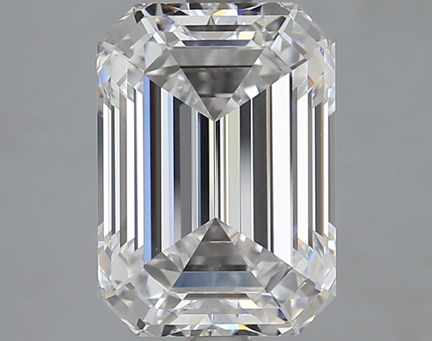 Loose Lab Diamond GIA Emerald 4.05ct D VVS2: Loose Lab Diamond GIA Emerald 4.05ct D VVS2 Loose lab diamond, 4.05ct, emerald cut, color D, clarity VVS2, with excellent polish and symmetry, certified by GIA, measuring 10.62L x 7.59W x 5.14H. Item