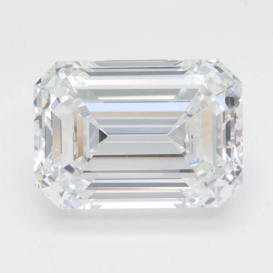 IGI Loose Lab Diamond Emerald 3.09ct D VVS2: IGI Loose Lab Diamond Emerald 3.09ct D VVS2 IGI certified loose lab diamond, emerald cut, weighing 3.09ct with D color and VVS2 clarity, showcasing excellent polish and symmetry. Item Specifics: Sourc