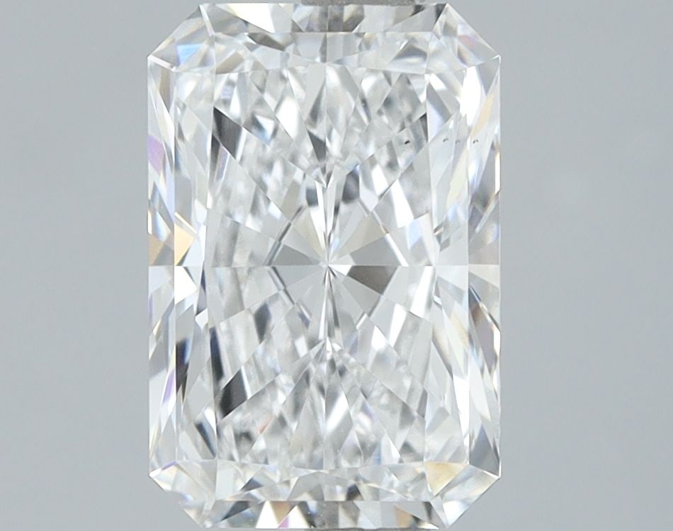 Loose Lab Diamond IGI Radiant 2.02ct D VS1: Loose Lab Diamond IGI Radiant 2.02ct D VS1 This loose lab-grown radiant diamond weighs 2.02 ct, has D color and VS1 clarity, and is certified by IGI. Item Specifics: Source: This Is A Real Diamond