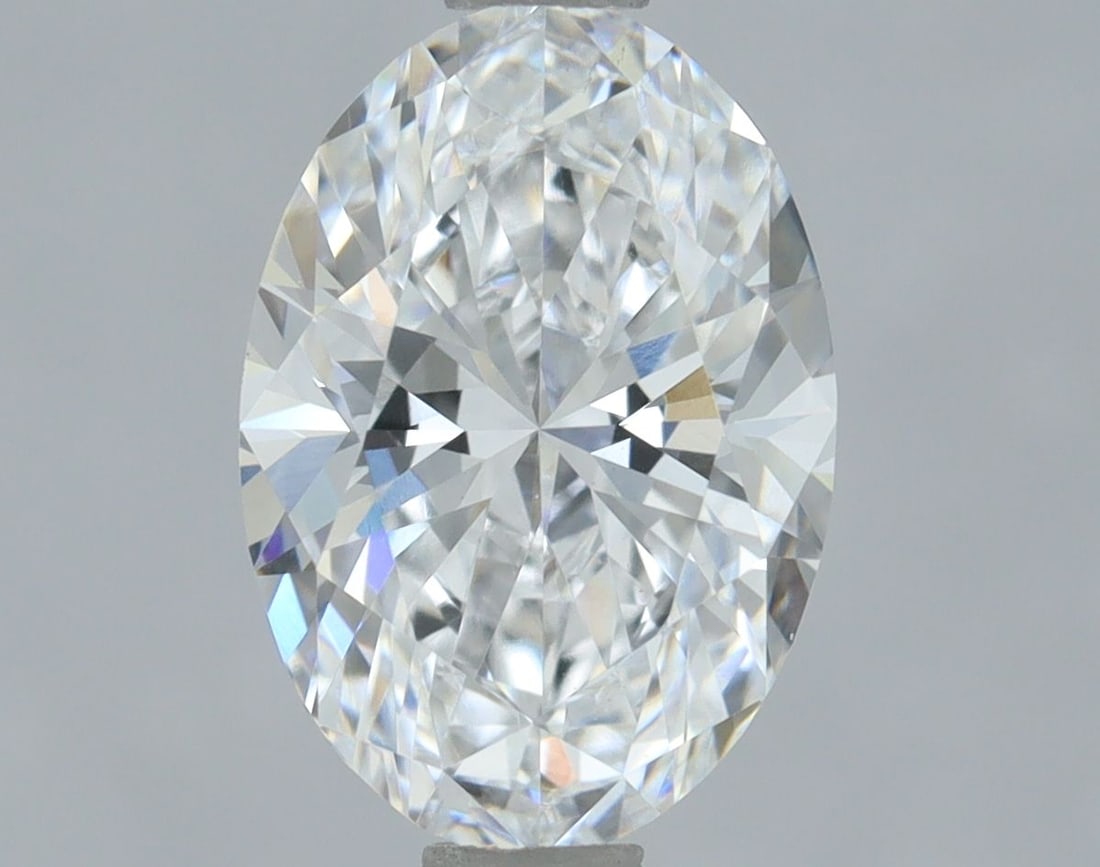 Loose Lab Diamond IGI Oval 1.05ct D VS1: Loose Lab Diamond IGI Oval 1.05ct D VS1 Loose Lab Diamond IGI Oval 1.05ct D VS1, with dimensions 8.25L x 5.7W x 3.59H, polished excellently and symmetric. Item Specifics: Source: This Is A Real Diamon