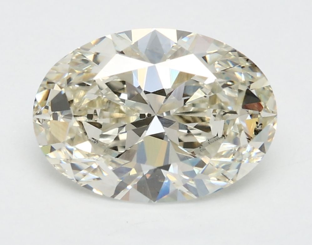 Loose Lab Diamond IGI Oval 2.08ct J VS1: Loose Lab Diamond IGI Oval 2.08ct J VS1 Loose Lab Diamond IGI Oval, weighing 2.08ct with a J color and VS1 clarity, exhibiting excellent polish and symmetry. Certified by IGI, measuring 10.12L x 7.22W