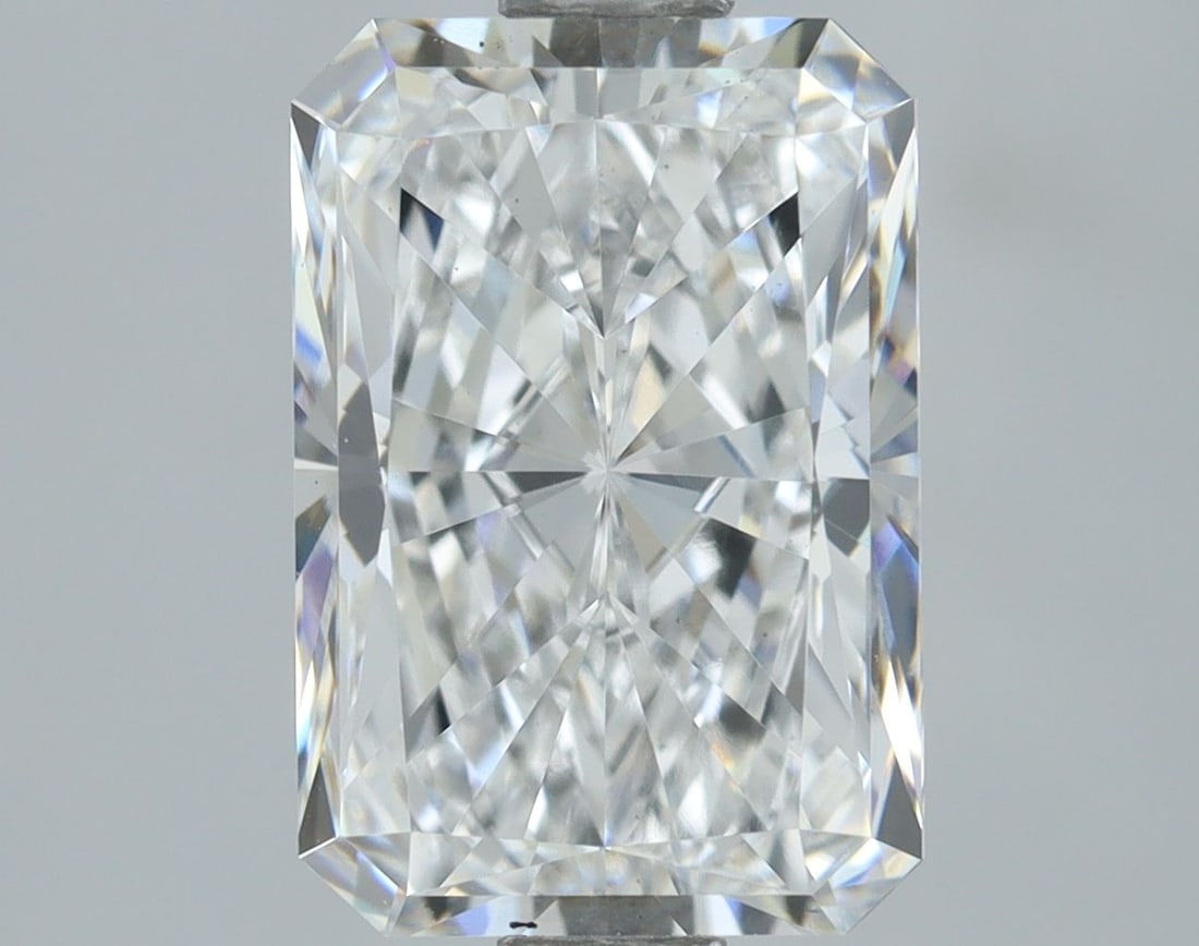 Loose Lab Diamond IGI Radiant 1.71ct E VS1: Loose Lab Diamond IGI Radiant 1.71ct E VS1 Loose Lab Diamond IGI Radiant, 1.71ct, Color: E, Clarity: VS1, with excellent polish and symmetry, certified by IGI. Item Specifics: Source: This Is A Real D