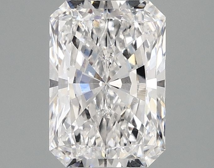 Loose Lab Diamond IGI Radiant 1.54ct D VS1: Loose Lab Diamond IGI Radiant 1.54ct D VS1 This 1.54ct Loose Lab Diamond from IGI is radiant cut, colored D with VS1 clarity. It has excellent polish and symmetry, measuring 8.25L x 5.71W x 3.82H. Ite