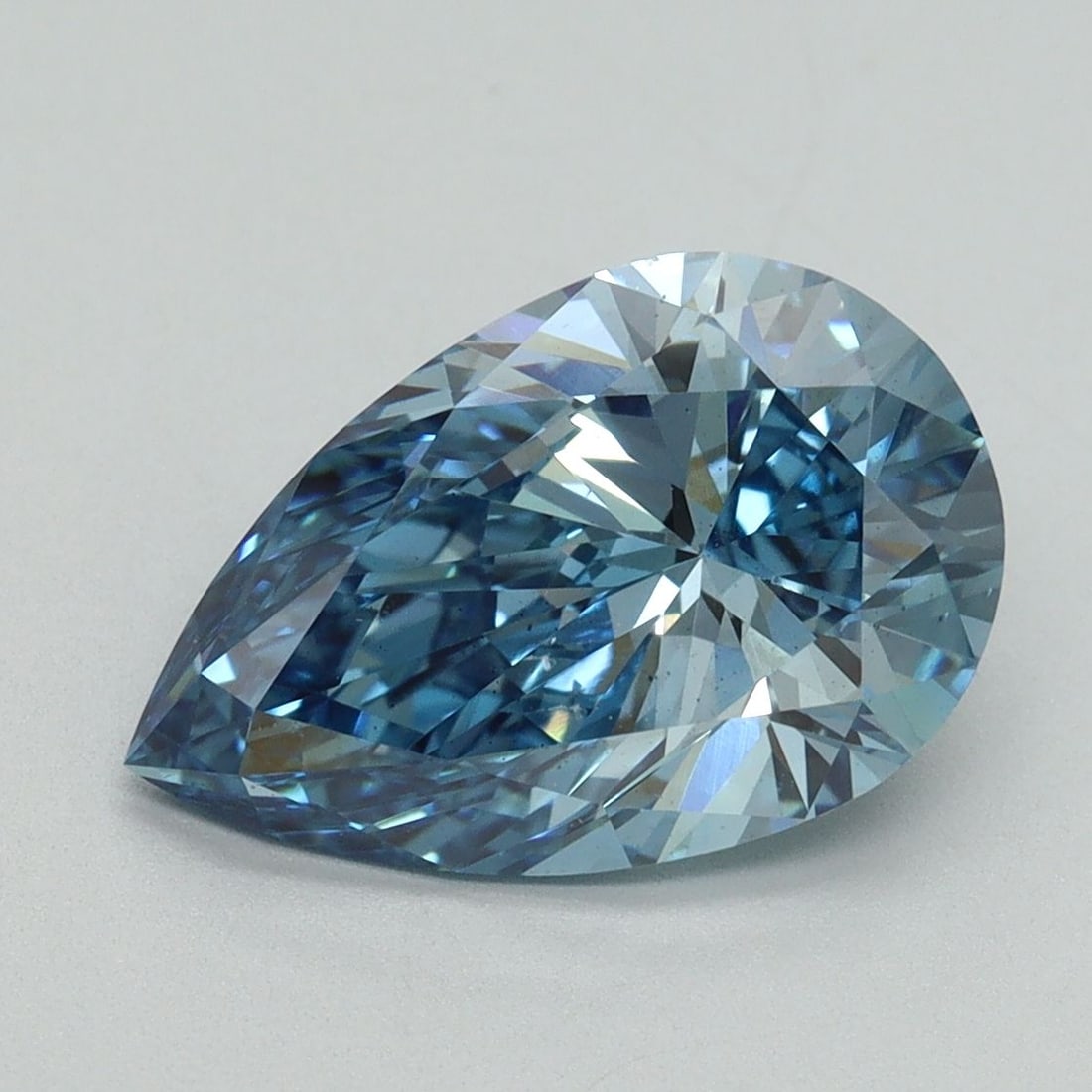 Loose Lab Diamond IGI Pear 3.0ct Fancy Vivid Blue VS2: Loose Lab Diamond IGI Pear 3.0ct Fancy Vivid Blue VS2 Loose Lab Diamond IGI Pear 3.0ct Fancy Vivid Blue VS2, with excellent polish and symmetry, measurements of 12.58L x 8.06W x 4.96H, certified by IG