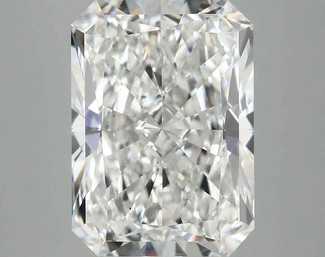Loose Lab Diamond IGI Radiant 4.88ct E VS2: Loose Lab Diamond IGI Radiant 4.88ct E VS2 Loose Lab Diamond IGI Radiant, 4.88ct, E color, VS2 clarity, EX Polish, EX Symmetry, measuring 11.91L x 8.44W x 5.54H, certified by IGI. Item Specifics: Sour