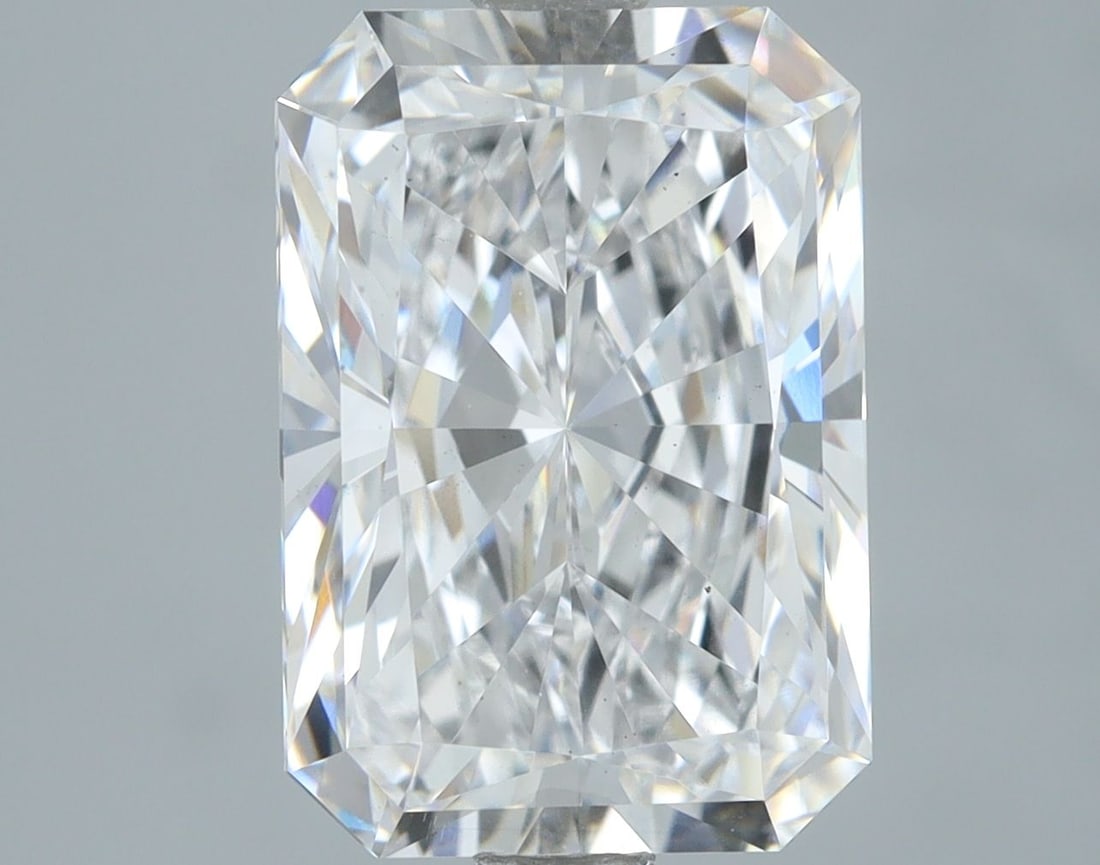 Loose Lab Diamond IGI Radiant 3.27ct E VS2 (1 of 1)