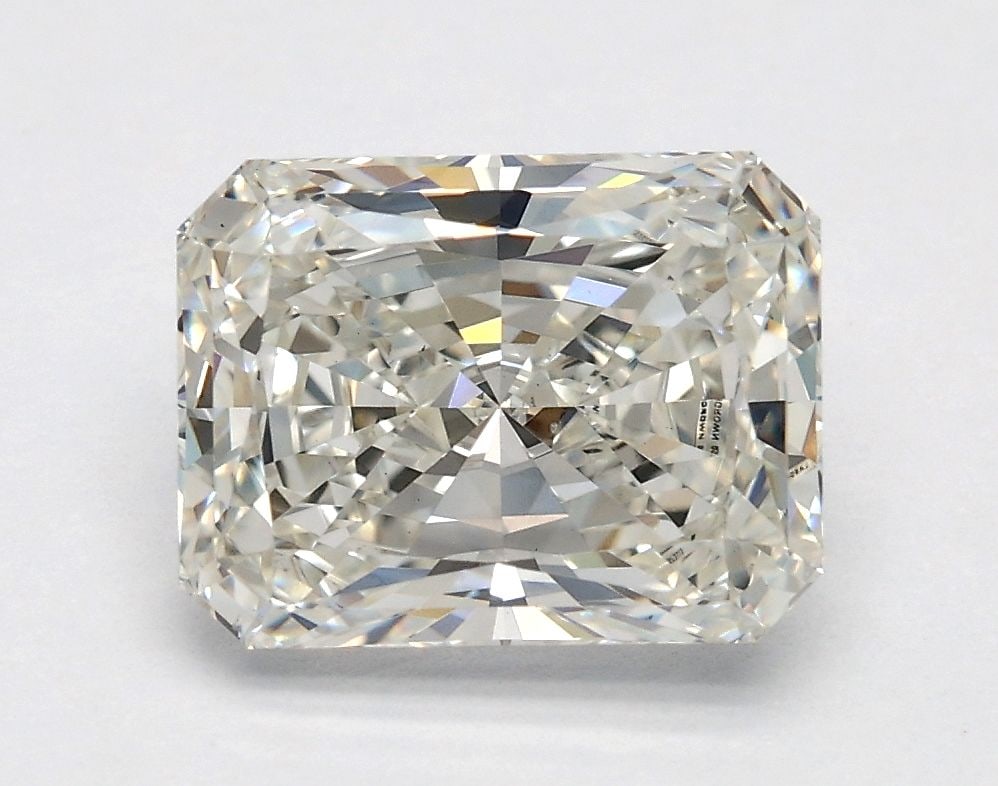 Loose Lab Diamond IGI Radiant 2.07ct H VS1: Loose Lab Diamond IGI Radiant 2.07ct H VS1 This 2.07ct loose lab-grown diamond is radiant cut, showcasing an H color and VS1 clarity, certified by IGI. Item Specifics: Source: This Is A Real Diamond G