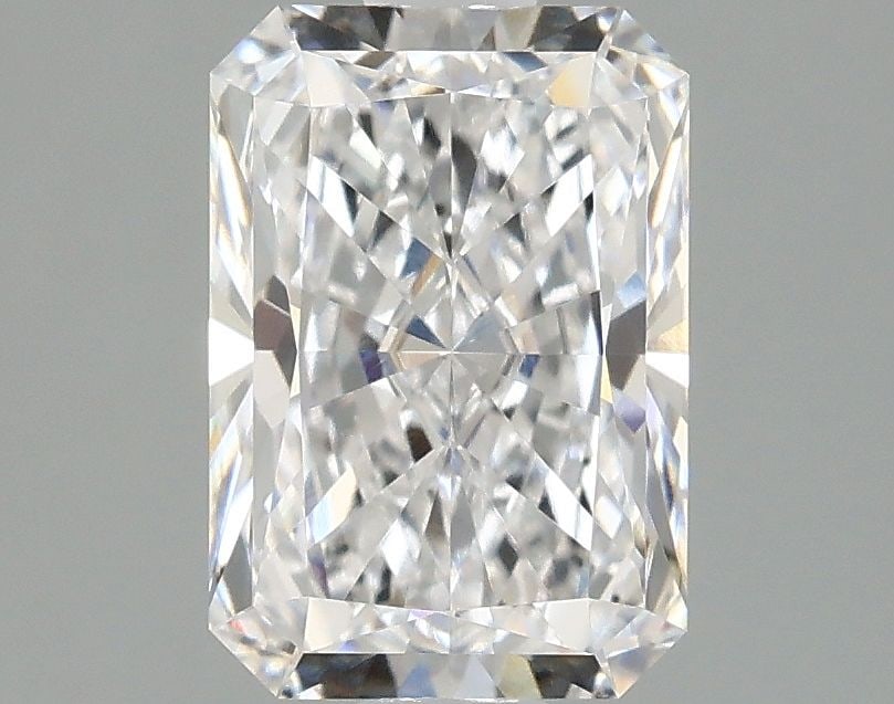 Loose Lab Diamond IGI Radiant 1.54ct D VS1: Loose Lab Diamond IGI Radiant 1.54ct D VS1 Loose Lab Diamond IGI Radiant 1.54ct in D color with VS1 clarity. Certified by IGI, it has excellent polish and symmetry, measuring 8.14L x 5.61W x 3.83H. It