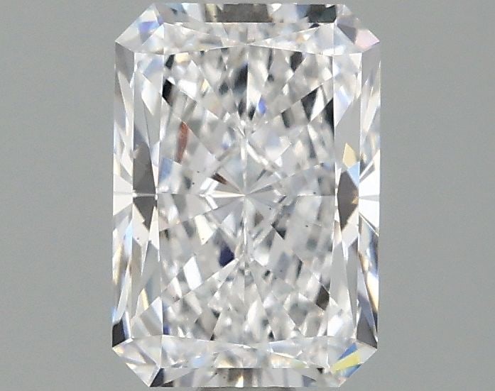 Loose Lab Diamond IGI Radiant 1.52ct D VS2: Loose Lab Diamond IGI Radiant 1.52ct D VS2 Loose Lab Diamond IGI Radiant, 1.52ct, D color, VS2 clarity, featuring EX Polish and EX Symmetry; certified by IGI. Item Specifics: Source: This Is A Real Di