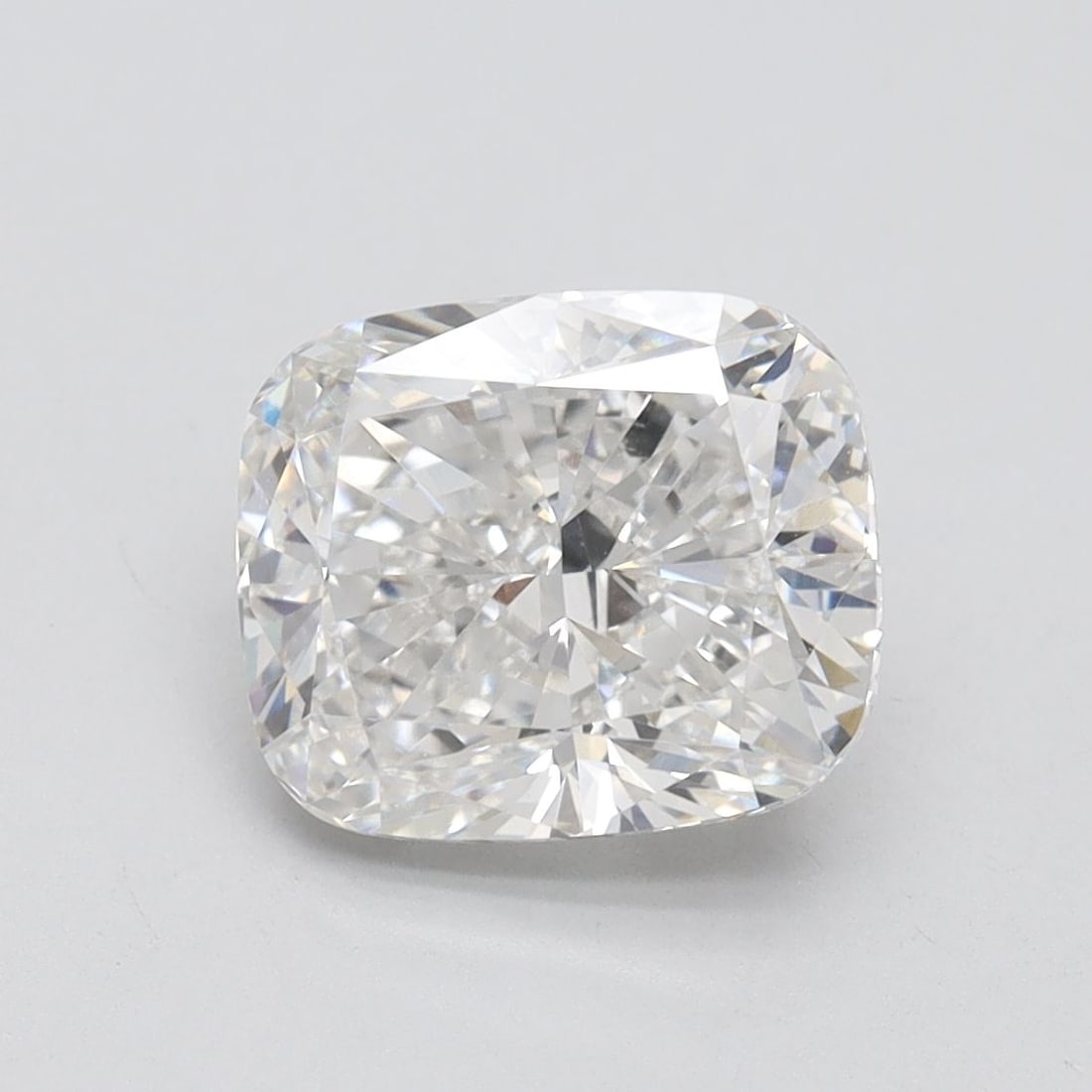 Loose Lab Diamond IGI Cushion Brilliant 3.01ct G VS1: Loose Lab Diamond IGI Cushion Brilliant 3.01ct G VS1 Loose lab diamond, IGI certified, weighing 3.01ct, with a cushion brilliant cut, G color, and clarity grade of VS1. Polish and symmetry ratings are