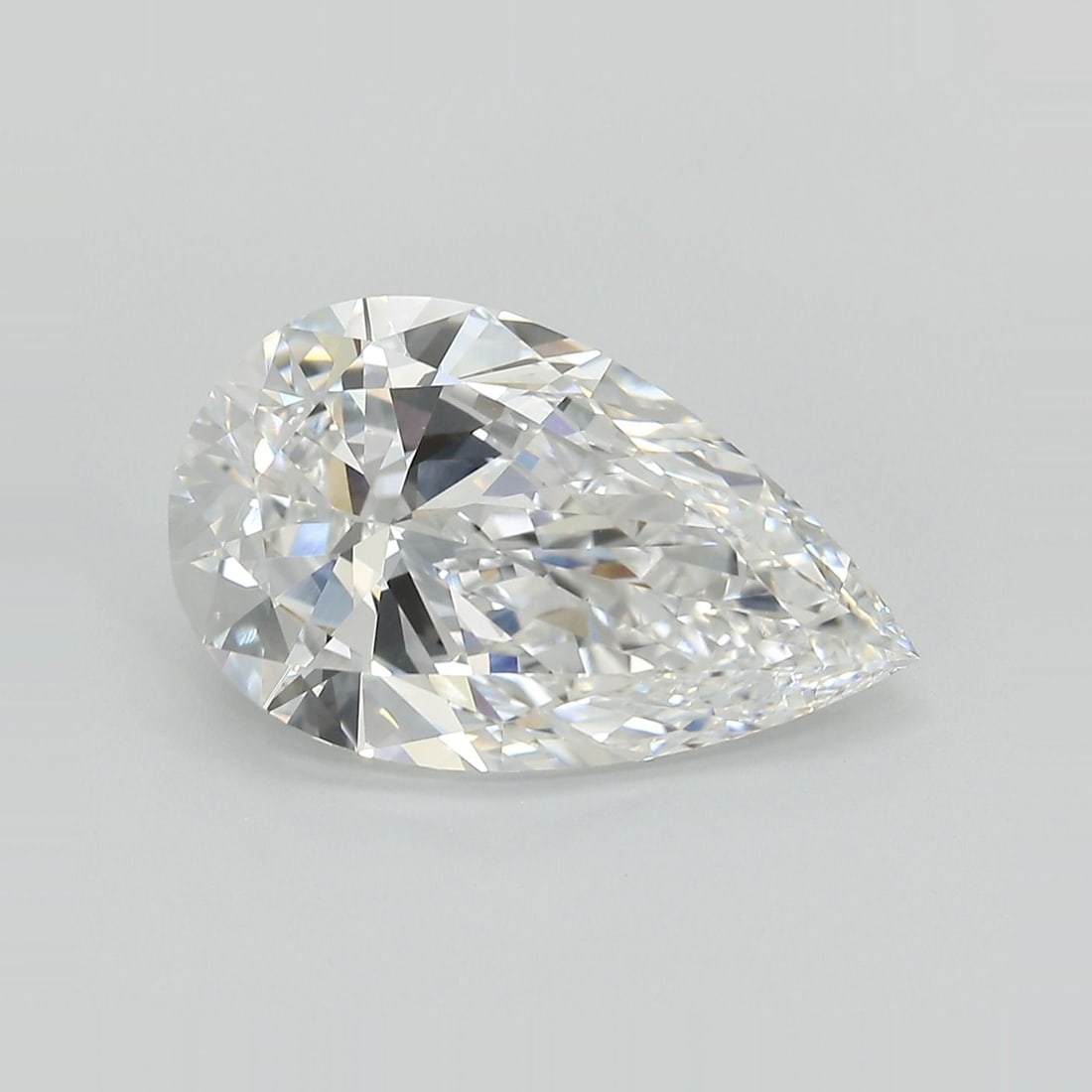 Loose Lab Diamond IGI Pear 1.05ct E VVS2: Loose Lab Diamond IGI Pear 1.05ct E VVS2 This 1.05ct pear-shaped loose lab diamond from IGI has an E color and VVS2 clarity, showcasing excellent polish and symmetry, with measurements of 9.18L x 5.61