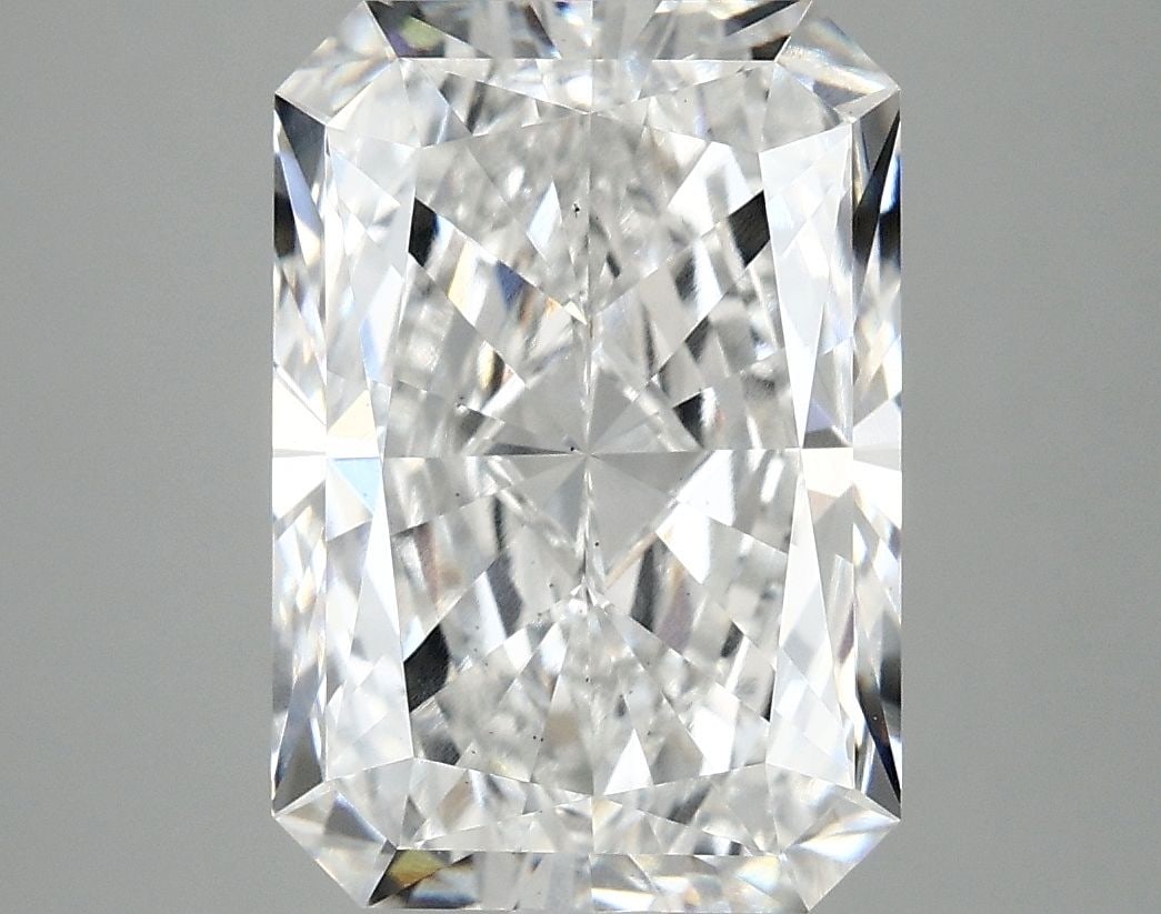 Loose Lab Diamond IGI Radiant 4.93ct E VS2 (1 of 1)