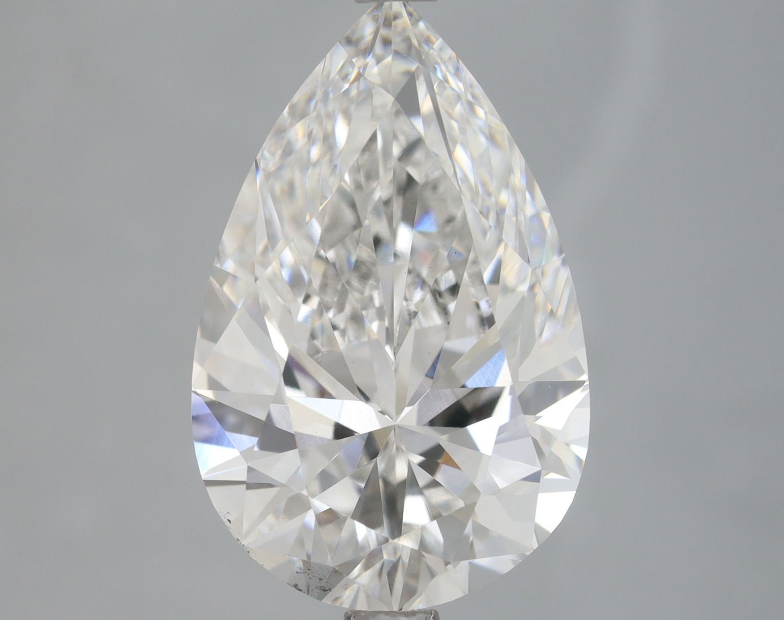 Loose Lab Diamond IGI Pear 4.01ct G VS1: Loose Lab Diamond IGI Pear 4.01ct G VS1 This 4.01ct pear-shaped loose lab diamond has a G color and VS1 clarity, featuring excellent polish and symmetry, certified by IGI. Item Specifics: Source: This