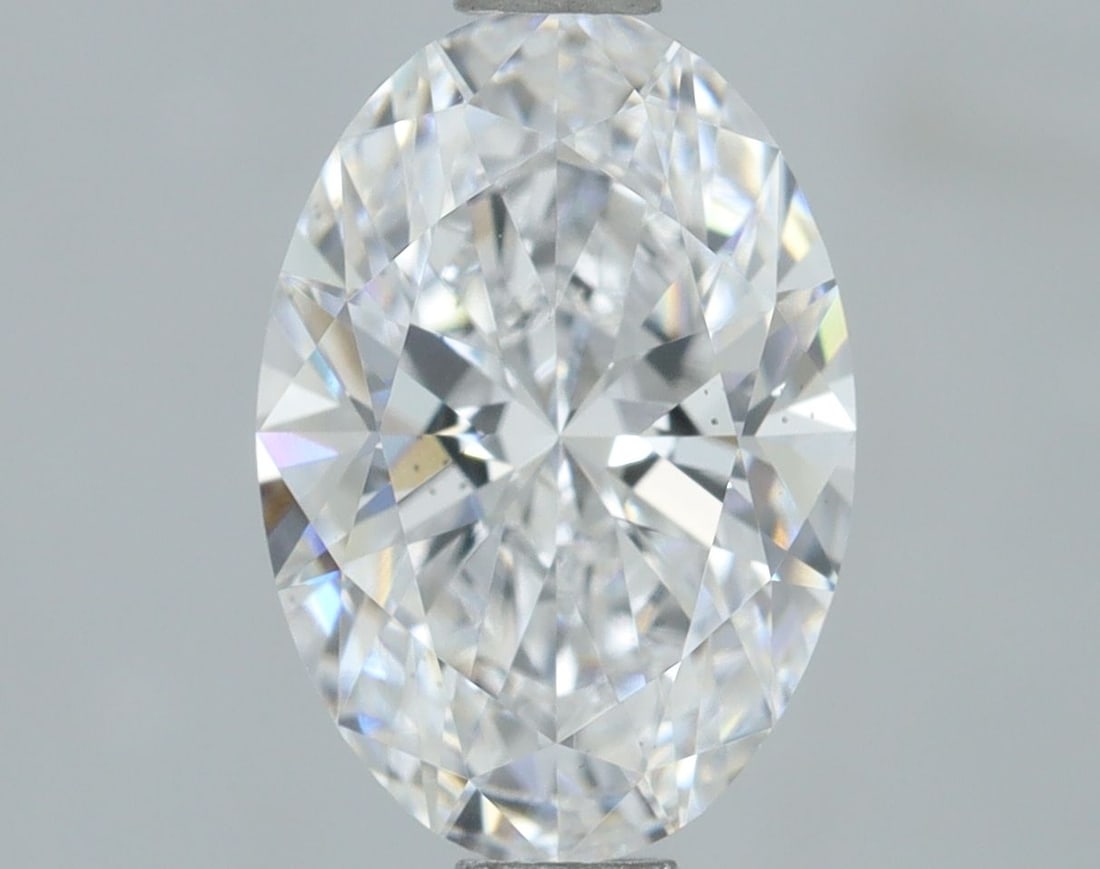 Loose Lab Diamond IGI Oval 1.01ct D VS2: Loose Lab Diamond IGI Oval 1.01ct D VS2 This 1.01ct Oval Loose Lab Diamond features a D color and VS2 clarity, with excellent polish and symmetry, certified by IGI. Item Specifics: Source: This Is A R