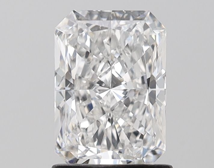 IGI Loose Lab Diamond Radiant 1.31ct E VVS2: IGI Loose Lab Diamond Radiant 1.31ct E VVS2 IGI Loose Lab Diamond Radiant, 1.31ct, Color E, Clarity VVS2, with dimensions of 7.72 x 5.42 x 3.67 mm, certified by IGI. Item Specifics: Source: This Is A