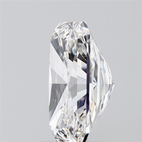 Loose Lab Diamond IGI Radiant 2.08ct G VS1: Loose Lab Diamond IGI Radiant 2.08ct G VS1 Loose Lab Diamond IGI Radiant weighing 2.08ct, rated G color and VS1 clarity. Certified by IGI, it has excellent polish and symmetry, with measurements of 8.