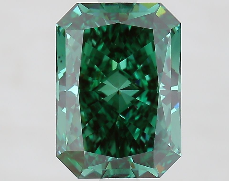 Loose Lab Diamond IGI Radiant 1.97ct Fancy Vivid Green VS1: Loose Lab Diamond IGI Radiant 1.97ct Fancy Vivid Green VS1 Loose Lab Diamond IGI Radiant, 1.97ct, displaying a Fancy Vivid Green color and VS1 clarity, with Excellent polish and symmetry, certified by