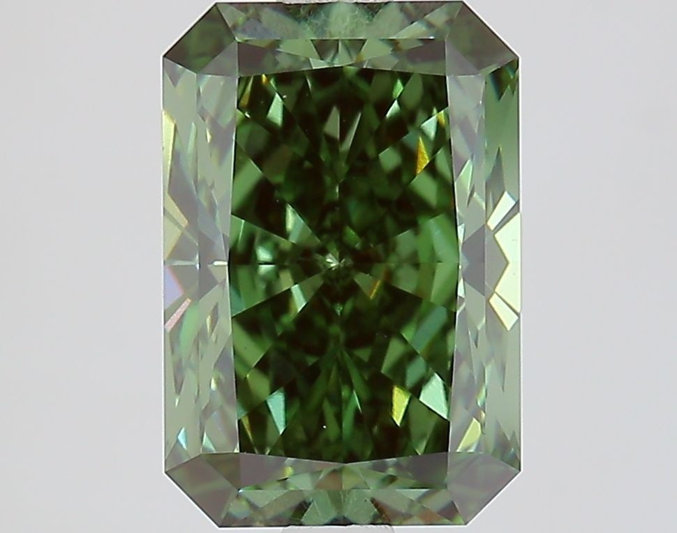 Loose Lab Diamond IGI Radiant 2.34ct Fancy Vivid Green VVS2: Loose Lab Diamond IGI Radiant 2.34ct Fancy Vivid Green VVS2 Loose lab-grown diamond weighing 2.34ct with a radiant cut, color Fancy Vivid Green, clarity VVS2, excellent polish and symmetry, certified