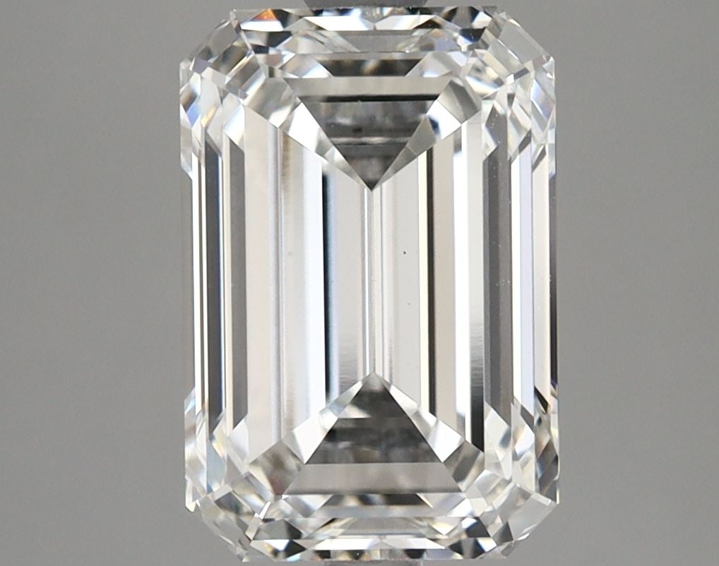 Emerald 3.69ct E VS1 - IGI Loose Lab Diamond (1 of 1)