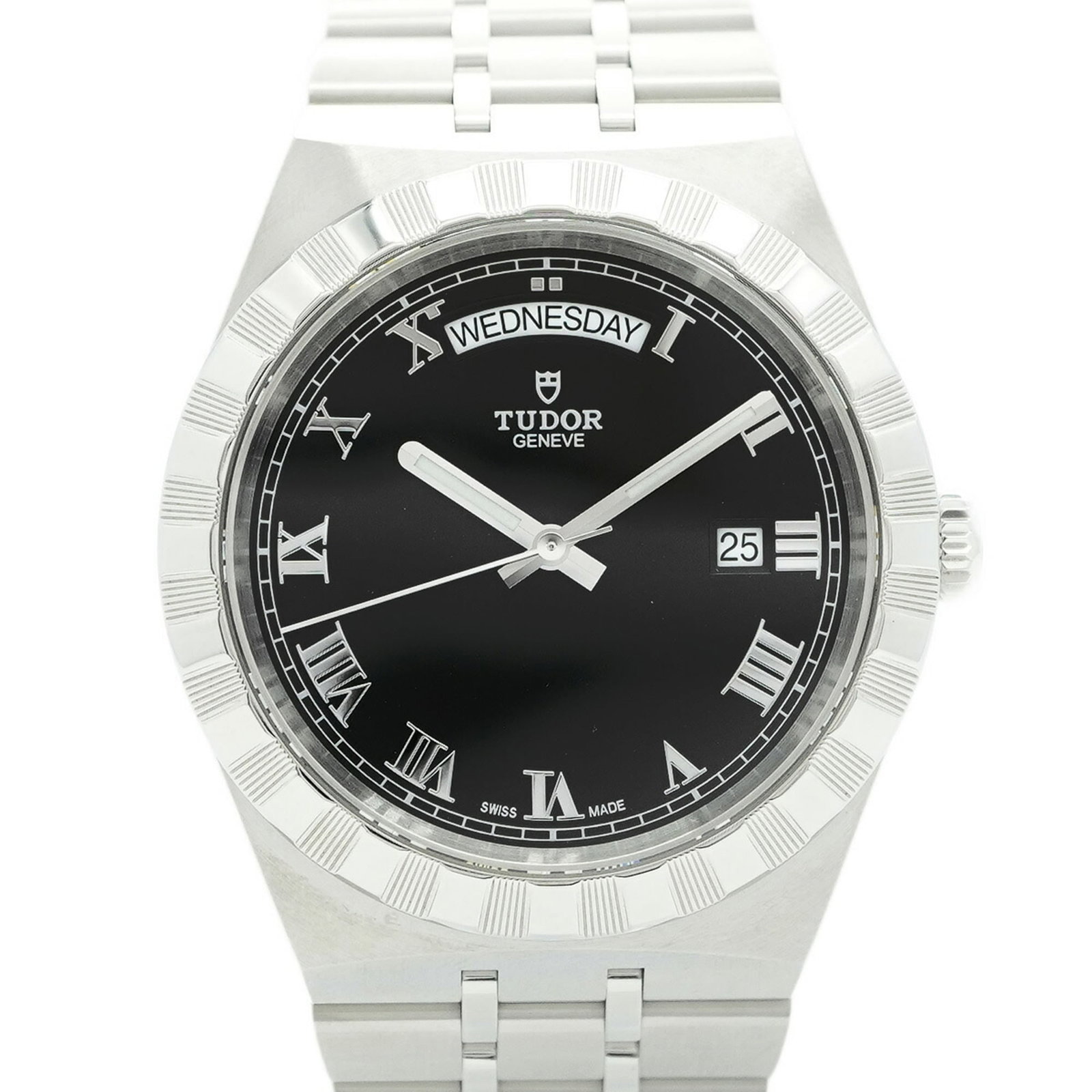 Wristwatch Tudor: Wristwatch Tudor Tudor men's wristwatch featuring a black dial, stainless steel band, case diameter of 41mm, and wrist size of 16cm, in very good used condition with a few traces of usage. Item Specif