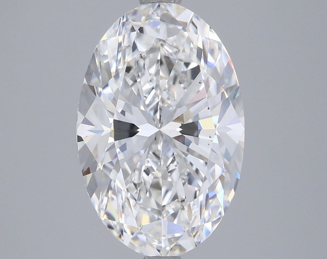 Loose Lab Diamond IGI Oval 4.07ct E VS2: Loose Lab Diamond IGI Oval 4.07ct E VS2 Loose lab-grown diamond weighing 4.07ct, color E, clarity VS2, with EX polish and symmetry, certified by IGI. Item Specifics: Source: This Is A Real Diamond Gro
