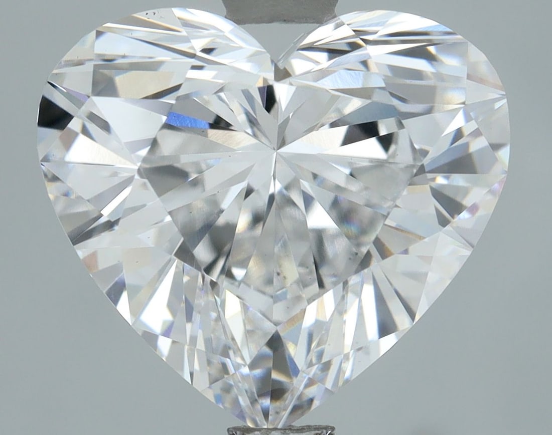 Loose Lab Diamond IGI Heart 2.5ct D VS1: Loose Lab Diamond IGI Heart 2.5ct D VS1 This loose lab-grown diamond is a 2.5ct heart shape with D color and VS1 clarity, featuring excellent polish and symmetry. Certified by IGI, it measures 8.59mm