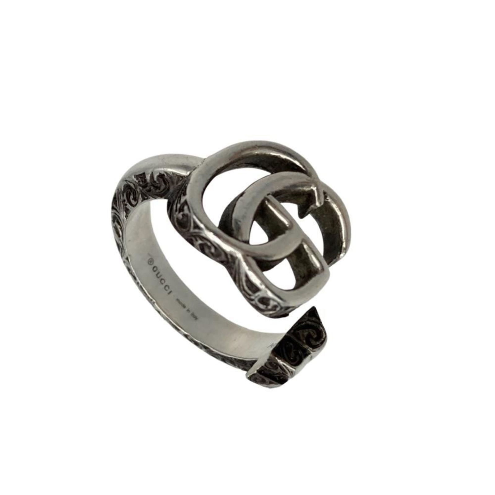 Silver 925 Gucci Band Ring: Silver 925 Gucci Band Ring Gucci band ring in silver 925 for women, US size 5, in good used condition with visible traces of usage. Item Specifics: Brand: Gucci Type: Band Ring Gender: Women Color: Si
