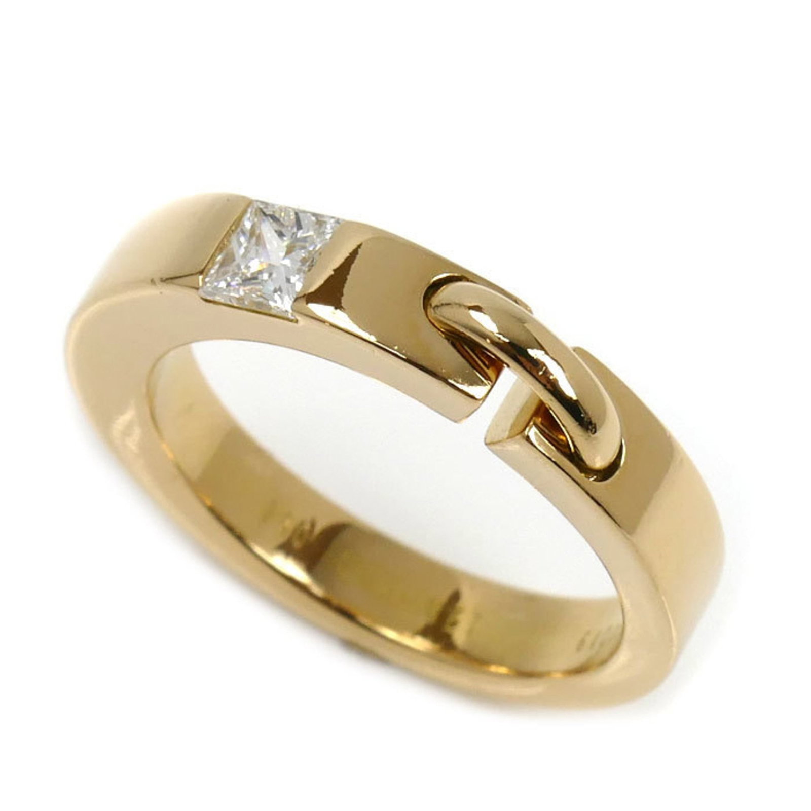 18K Yellow Gold Band Ring by Chaumet: 18K Yellow Gold Band Ring by Chaumet This 18K yellow gold band ring by Chaumet is a women's size 6.5 and is in good used condition, showing signs of wear with some scratches. Item Specifics: Brand: Ch