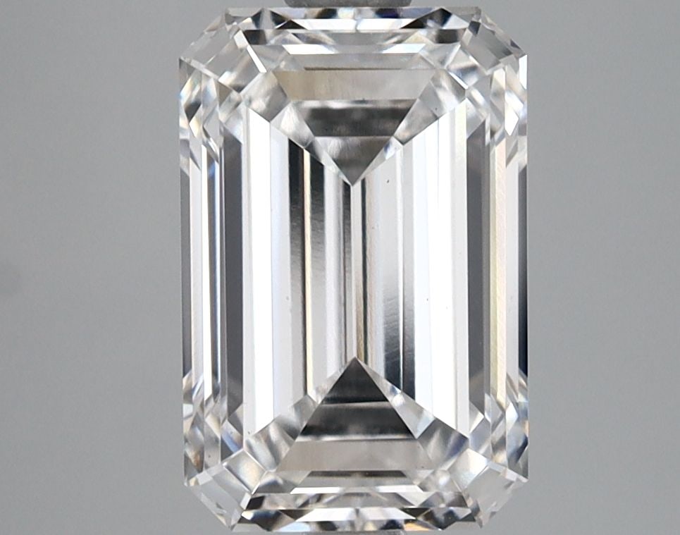 Loose Lab Diamond GIA Emerald 3.09ct E VS1: Loose Lab Diamond GIA Emerald 3.09ct E VS1 This 3.09ct loose lab-grown diamond is an emerald cut, color E, and clarity VS1, certified by GIA, featuring excellent polish and symmetry. Item Specifics: S