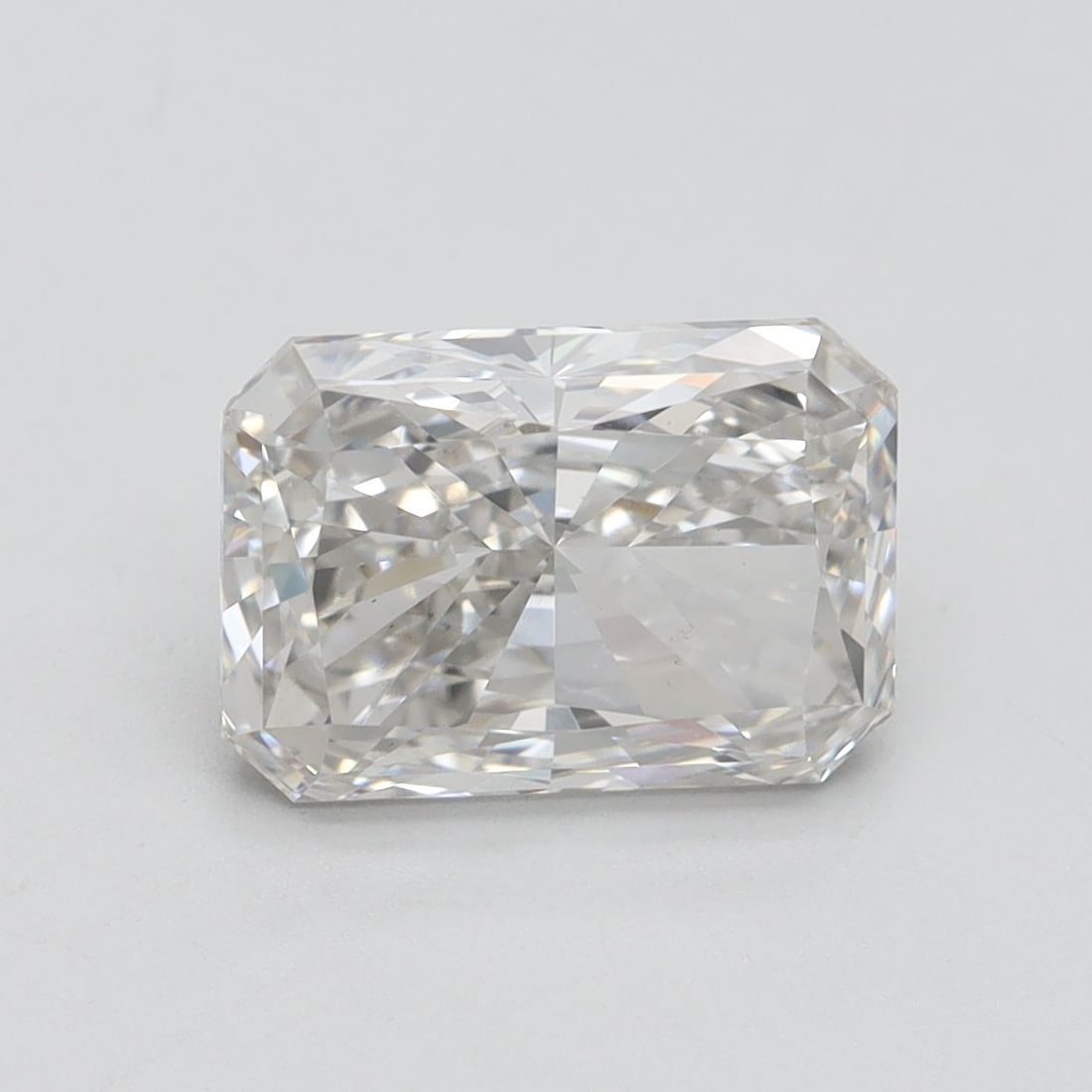 Loose Lab Diamond IGI Radiant 3.01ct H VS1: Loose Lab Diamond IGI Radiant 3.01ct H VS1 Loose lab-created diamond of 3.01ct, radiant cut, color H, clarity VS1, with excellent polish and symmetry, certified by IGI. Item Specifics: Source: This Is