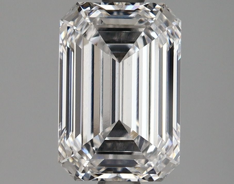 Loose Lab Diamond 2.15ct E VS1 - GIA Emerald: Loose Lab Diamond 2.15ct E VS1 - GIA Emerald Loose lab diamond weighing 2.15 carats, color E with VS1 clarity, certified by GIA. Size is 8.87L x 6.03W x 4.01H. Item Specifics: Source: This Is A Real