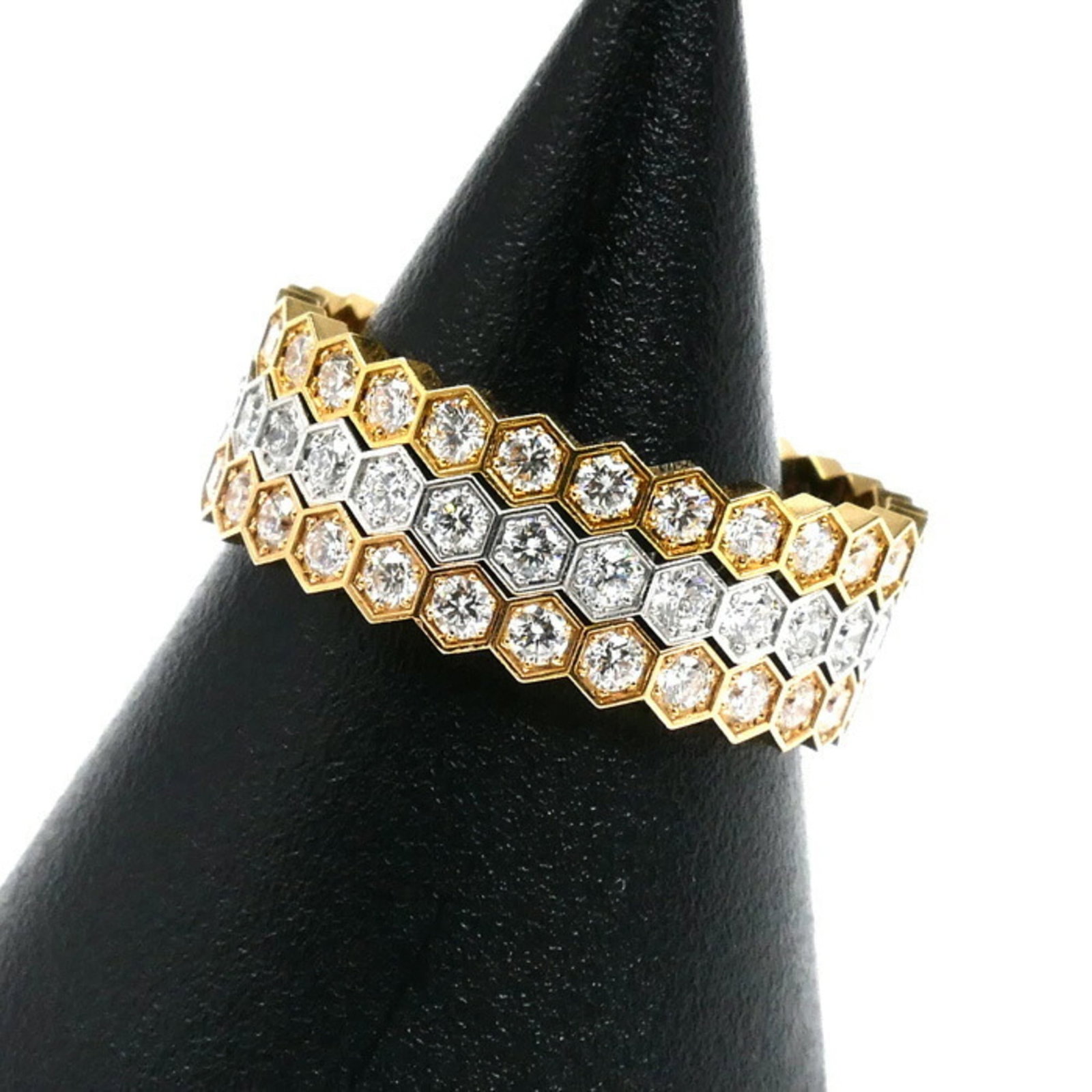 Chaumet Band Ring in Pink, White, Yellow Gold (18K): Chaumet Band Ring in Pink, White, Yellow Gold (18K) Chaumet Band Ring for women, made of 18K pink, white, and yellow gold, US size 5.5, in good used condition with traces of usage. Item Specifics: Bra