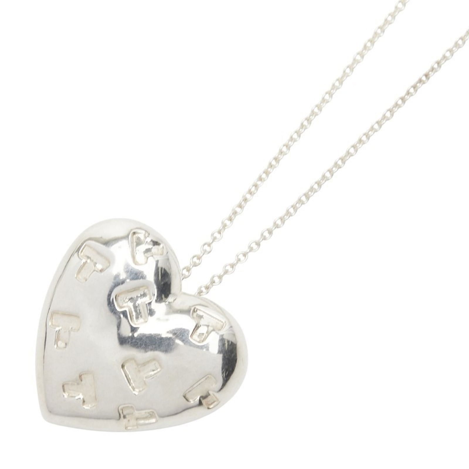 TIFFANY & Co. 925 Sterling Silver Heart T Logo Necklace for Women: TIFFANY & Co. 925 Sterling Silver Heart T Logo Necklace for Women TIFFANY & Co. Necklace for women in Silver 925, with a neck circumference of 41cm and a pendant size of 20.5mm x 21mm, in very good