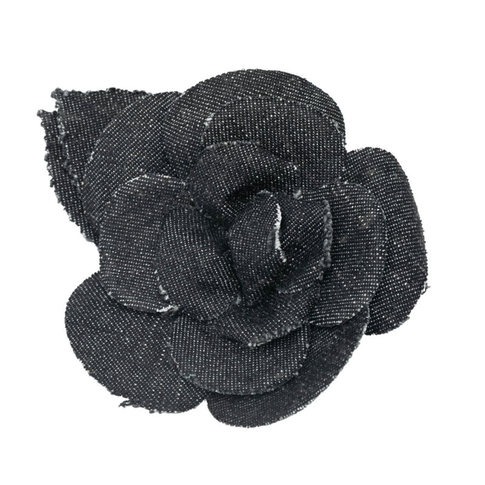 Brooch Chanel (1 of 3)
