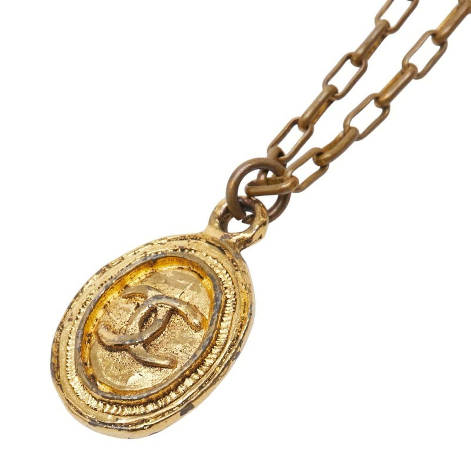Vintage Chanel Necklace Coco Mark, Gold Plated, Women's: Vintage Chanel Necklace Coco Mark, Gold Plated, Women's Vintage Chanel gold plated necklace for women featuring the Coco mark, with a neck circumference of 45 cm and a pendant size of 25.3mm x 16mm.