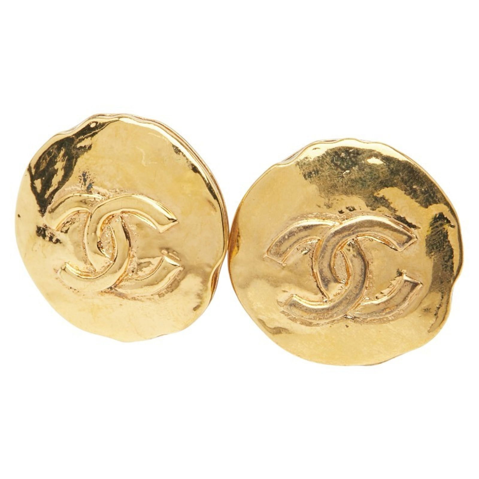 Earrings Chanel Clip: Earrings Chanel Clip Chanel clip earrings in gold, size 25.50mm x 25.50mm, used condition with traces of usage and scratches, generally in good condition. Item Specifics: Brand: Chanel Type: Clip Earr