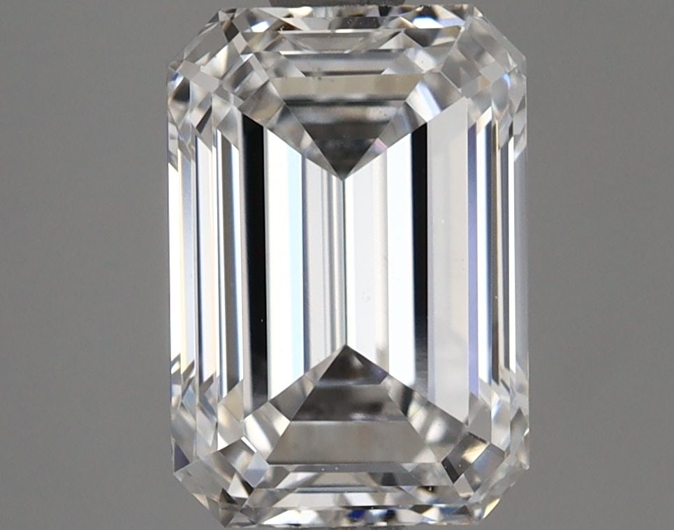 Loose Lab Diamond GIA Emerald 2.01ct D VS2: Loose Lab Diamond GIA Emerald 2.01ct D VS2 Loose lab-grown diamond, GIA certified, weighing 2.01ct with a D color and VS2 clarity. Polish is Excellent, with measurements of 8.59L x 5.93W x 4.02H mm. 