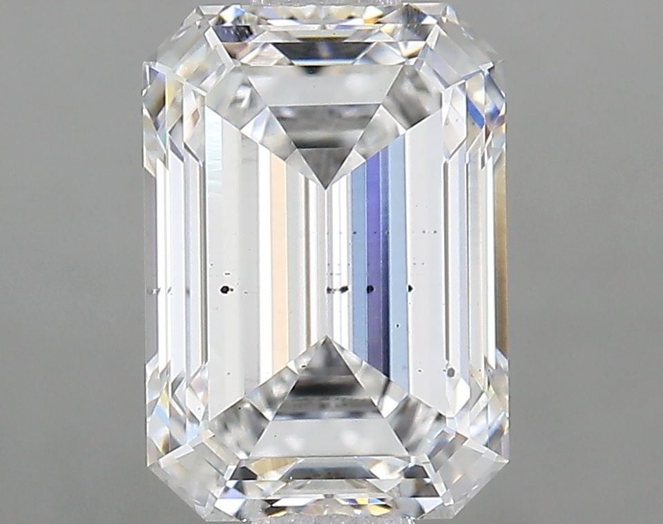 Loose Lab Diamond IGI Emerald 1.73ct E SI1: Loose Lab Diamond IGI Emerald 1.73ct E SI1 Loose lab-grown diamond, IGI certified, weighing 1.73ct with an E color and SI1 clarity. Excellent polish and symmetry, measuring 8.1L x 5.68W x 3.84H mm. 