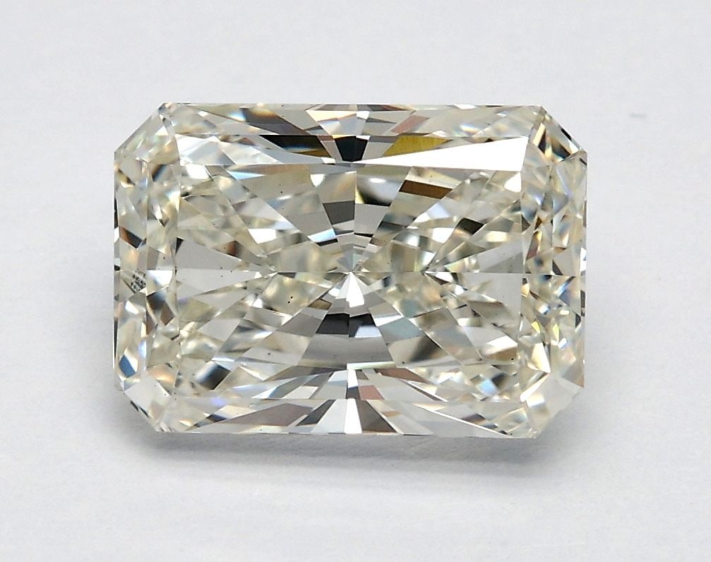 Loose Lab Diamond IGI Radiant 2.04ct H VS1: Loose Lab Diamond IGI Radiant 2.04ct H VS1 Loose Lab Diamond IGI Radiant weighing 2.04ct, color H and clarity VS1, with excellent polish and symmetry, certified by IGI. Item Specifics: Source: This Is