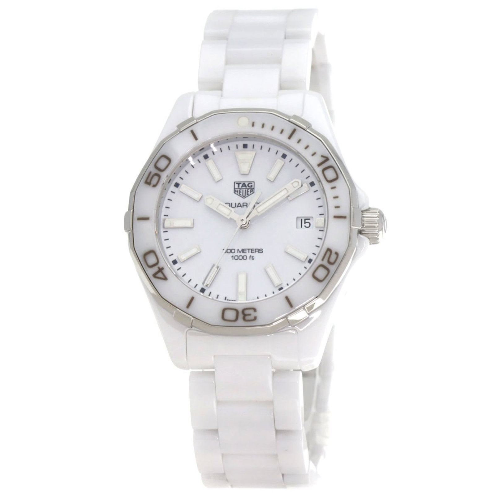 Wristwatch Tag Heuer: Wristwatch Tag Heuer Tag Heuer women's wristwatch featuring an analog display with a ceramic case and band in white, 35mm case diameter, and 16.5cm wrist size. Condition is used (very good) with minor