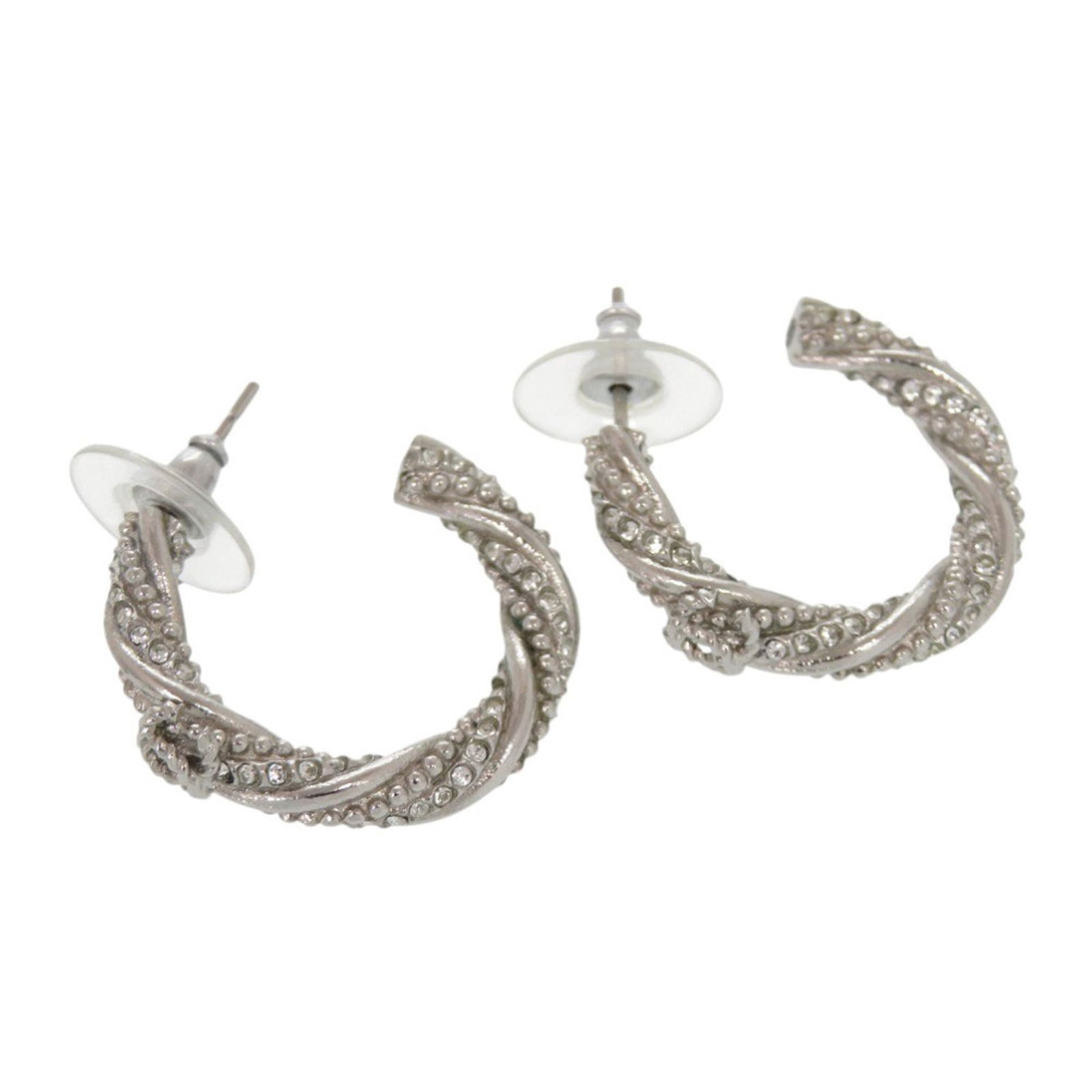 Metal Chanel Hoop Earrings: Metal Chanel Hoop Earrings This listing features Metal Chanel Hoop Earrings. Item specifics are provided below. Item Specifics: Brand: Chanel Type: Hoop Earrings Gender: Women Material: Metal Size