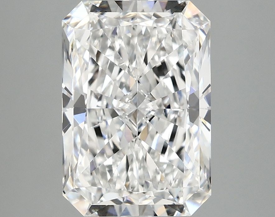 Loose Lab Diamond IGI Radiant 3.03ct E VVS2: Loose Lab Diamond IGI Radiant 3.03ct E VVS2 This listing features Loose Lab Diamond IGI Radiant 3.03ct E VVS2. Item specifics are provided below. Item Specifics: Source: This Is A Real Diamond Grown
