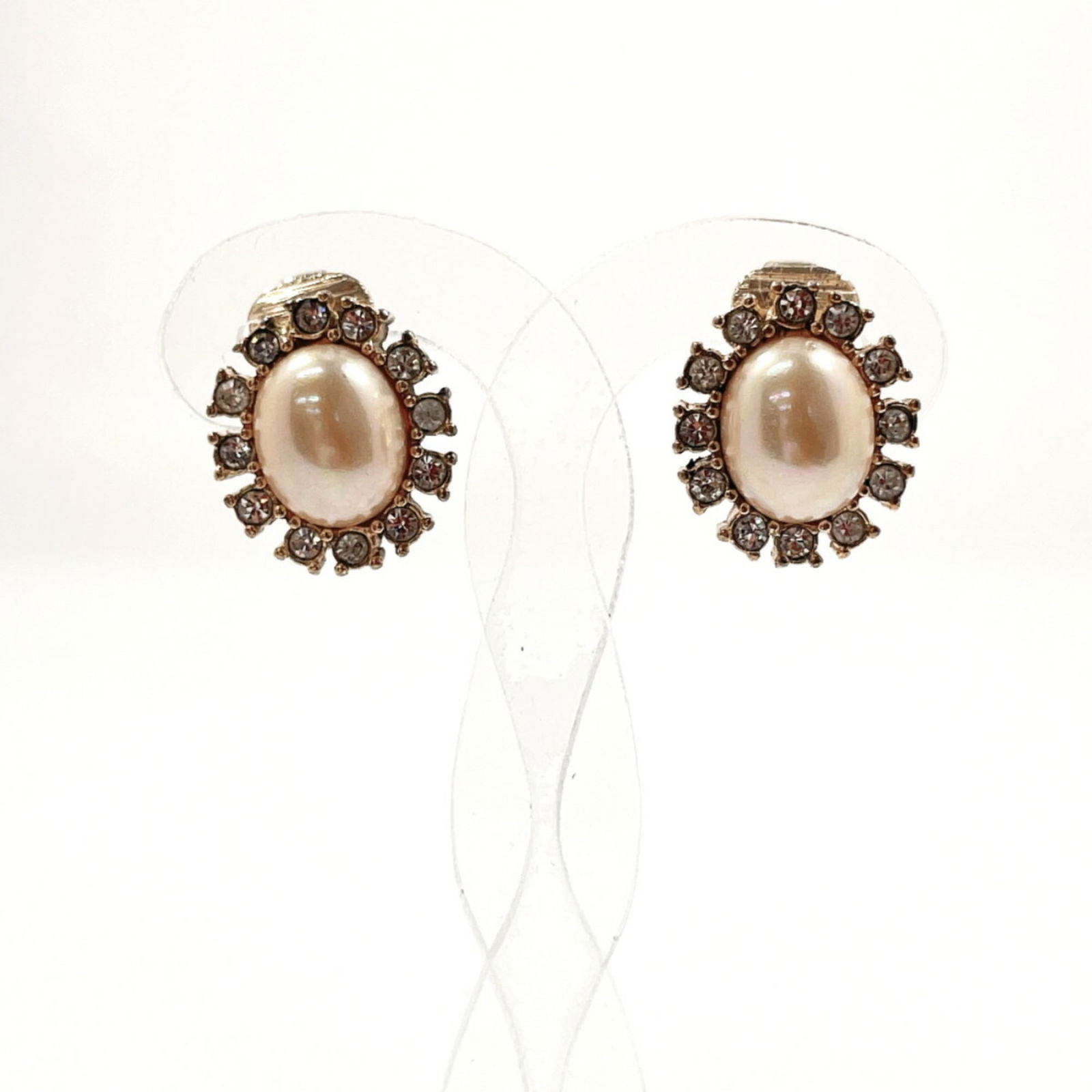 Metal Christian Dior Clip Earrings (1 of 5)